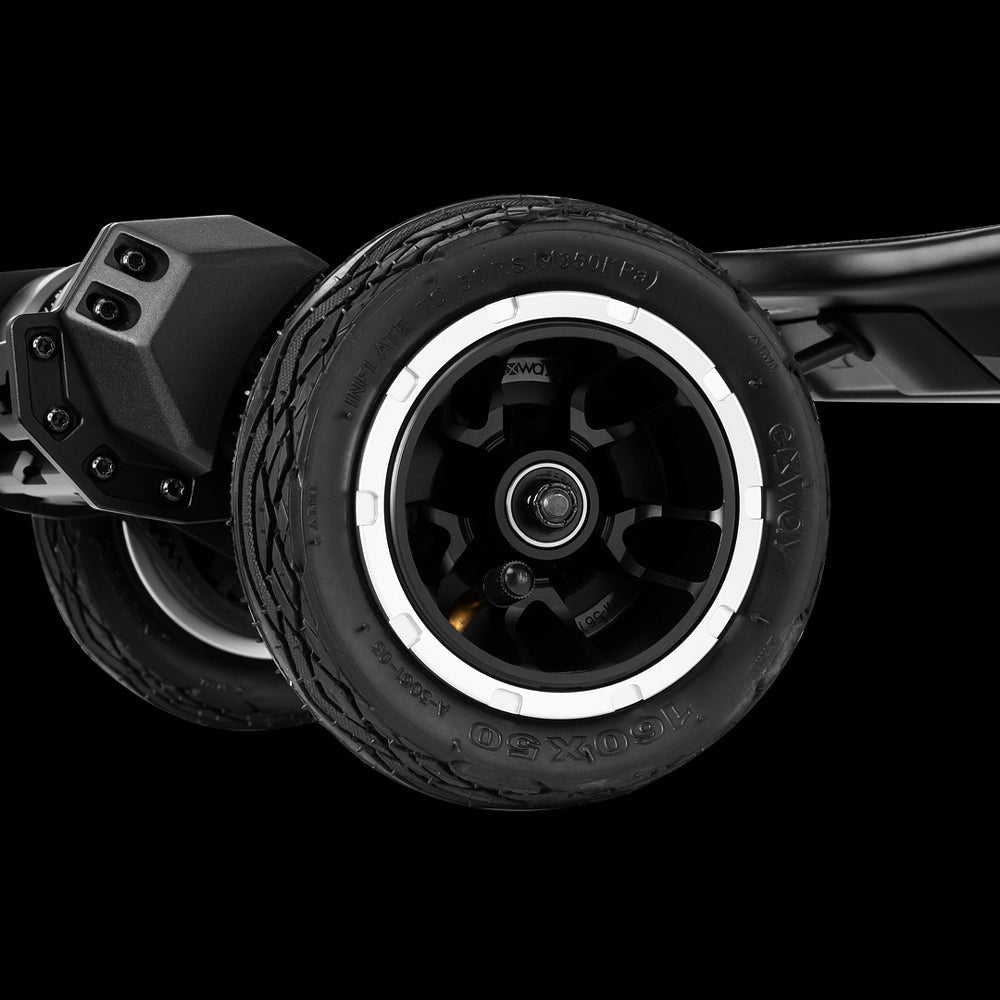EXWAY ATLAS PRO 4WD High-Performance All-Terrain Off Road Eletric Skateboard With Gear Drivetrain, 7000W Zoom Parts View