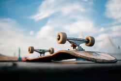 WHAT TYPE OF SKATEBOARD IS GOOD FOR BEGINNERS? - SAKSBY.com