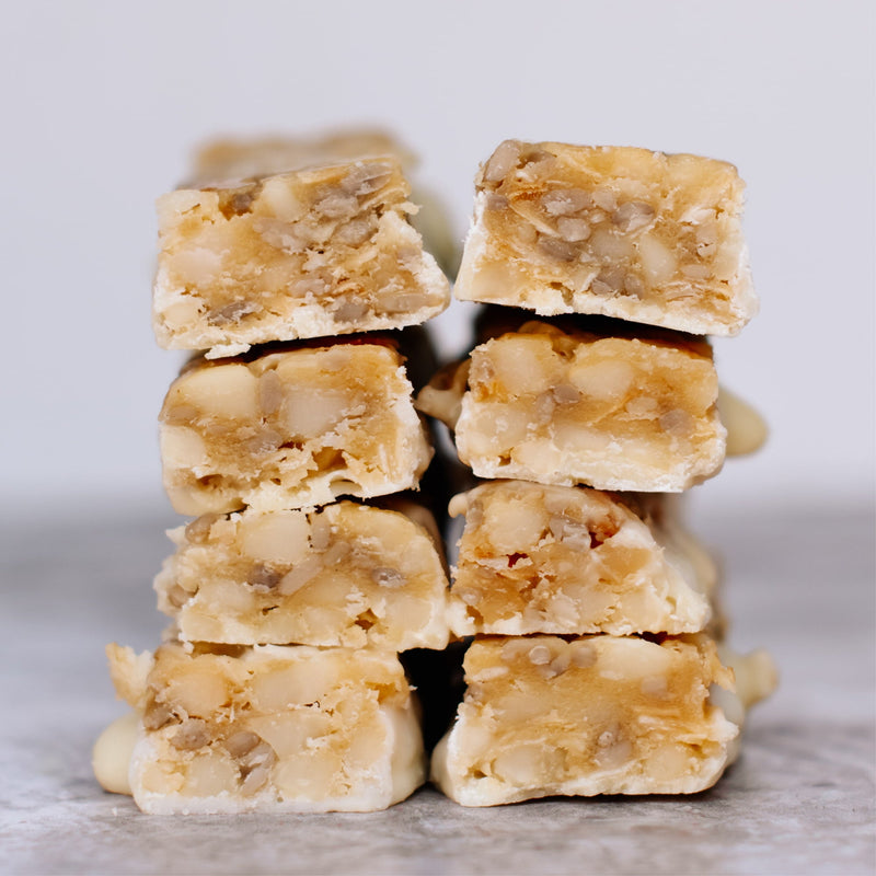 White Chocolate Macadamia Nut Snack Bar (12 Bars)