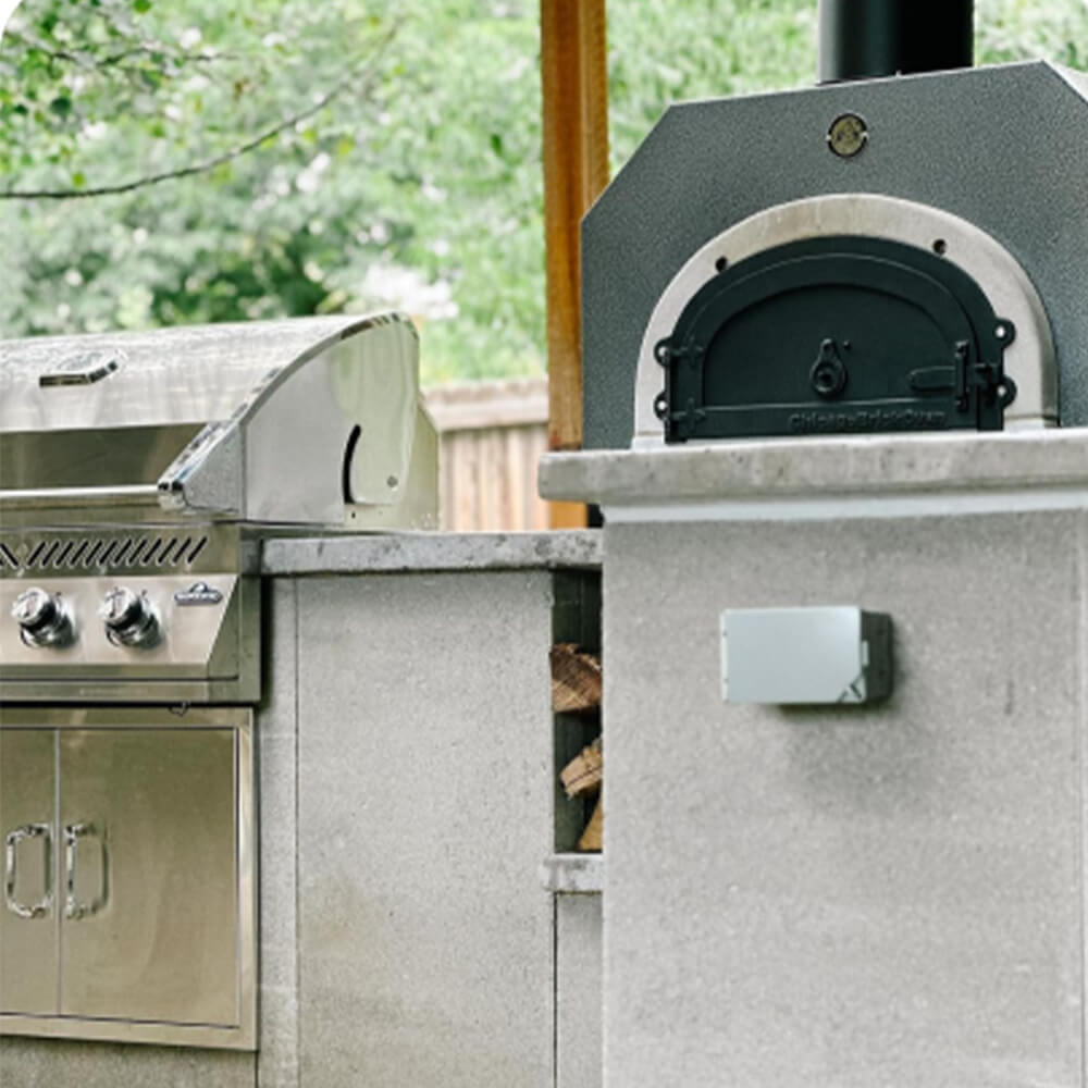Chicago Brick Oven CBO-500 Countertop Wood Fired Pizza Oven With (27x22)" Heart Space [CBO-O-CT-500] (SAK75148)