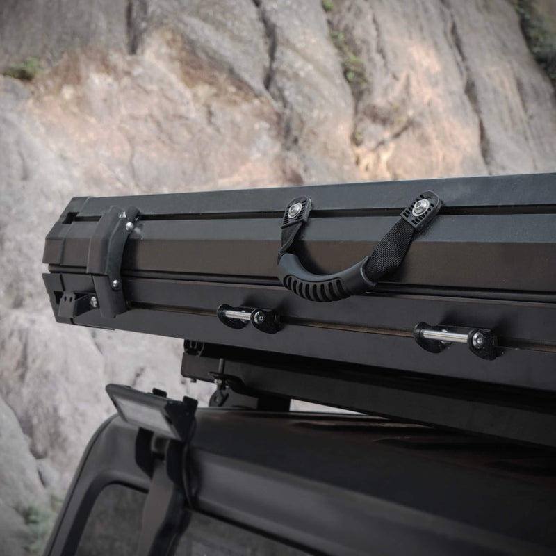 Heavy Duty 2-3 Person Hardshell Rooftop Tent With Ladder (SAK93120) - Saksby Wholesale - Close Details