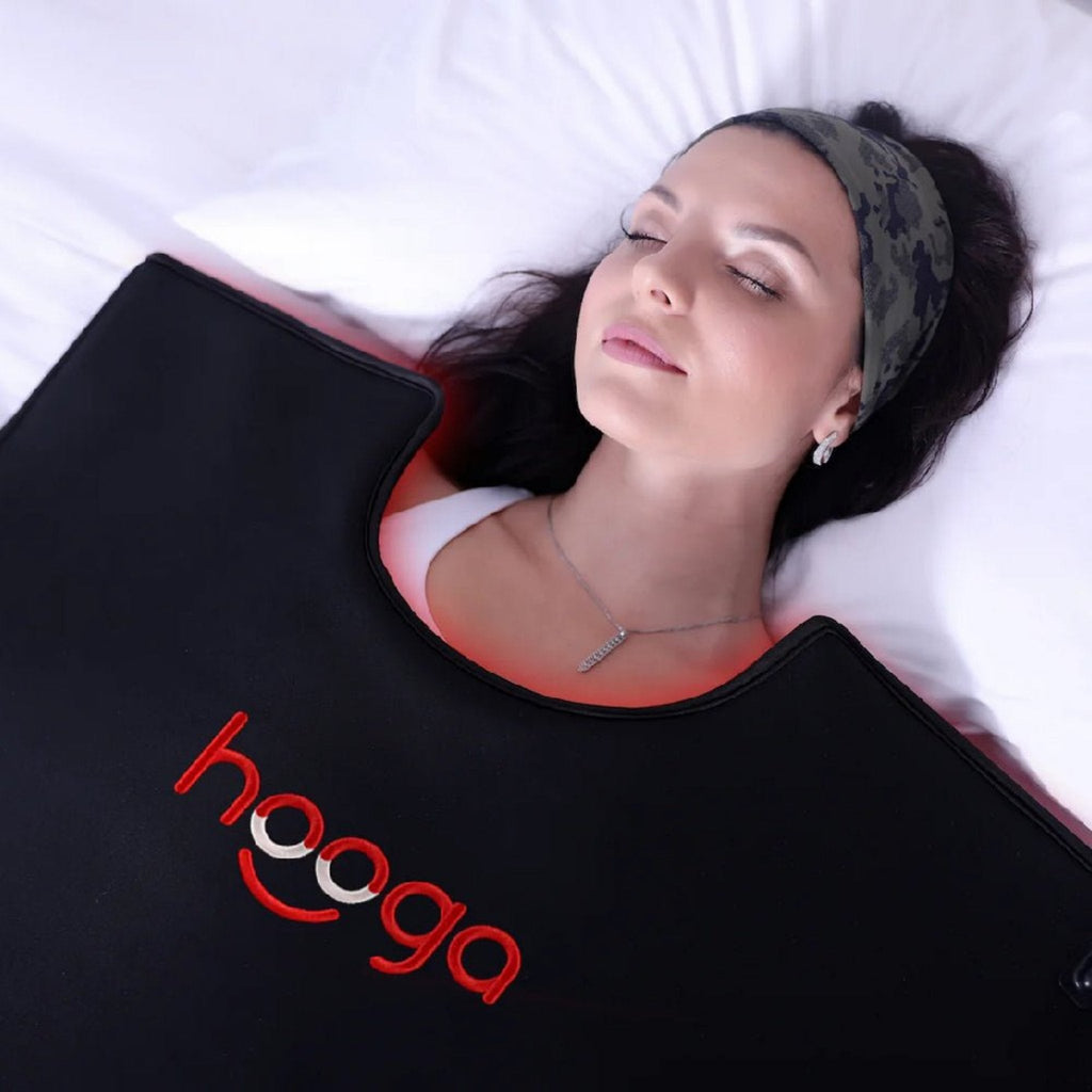 Hooga Red Light Therapy Full-Body Pod With Pulse Functionality And Adjustable Brightness (SAK74182) - Saksby Wholesale - Lifestyle Image In Use