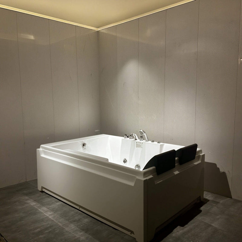 Luxury 2-Person Whirlpool Hydro Massage Jetted Bathtub With Chromatherapy Lights (SAK58620) - Saksby Wholesale - Room View