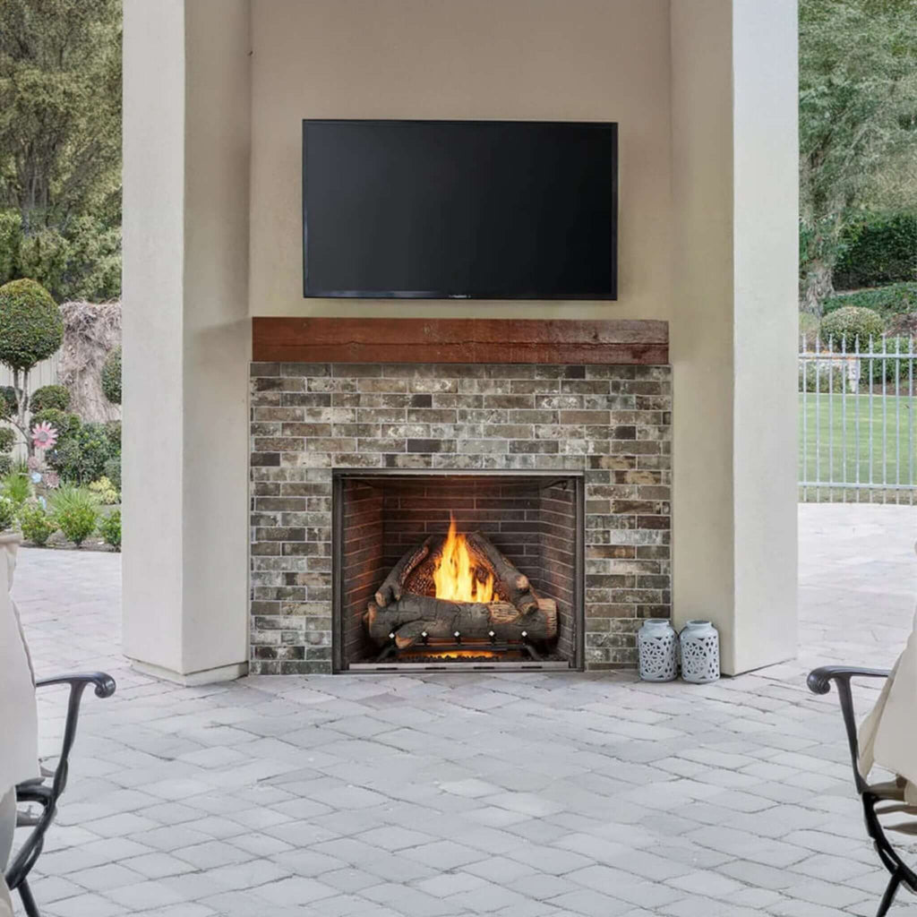 MAJESTIC COURTYARD 55K BTU 42" Traditional Outdoor Gas Fireplace With Stacked Concrete Refractory [ODCOUG-42TS] SAKSBY - Outdoor View