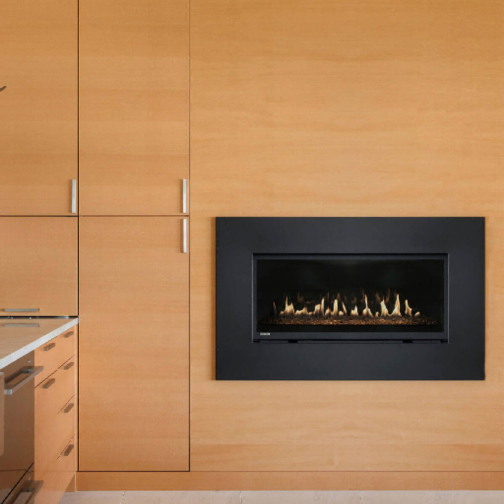 Montigo Phenom P42DF Full Load Direct Vent Gas Fireplace [P42DFNI-2] (SAK69231) SAKSBY - LifestyleView