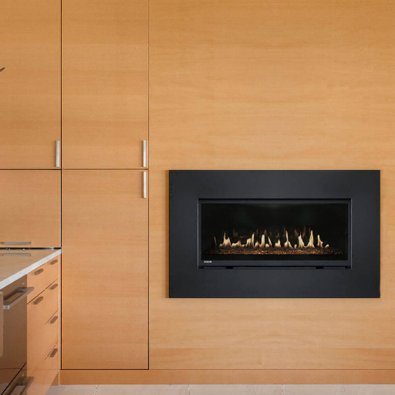 Montigo Phenom P42DF Full Load Direct Vent Gas Fireplace [P42DFNI-2] (SAK69231) SAKSBY - LifestyleView