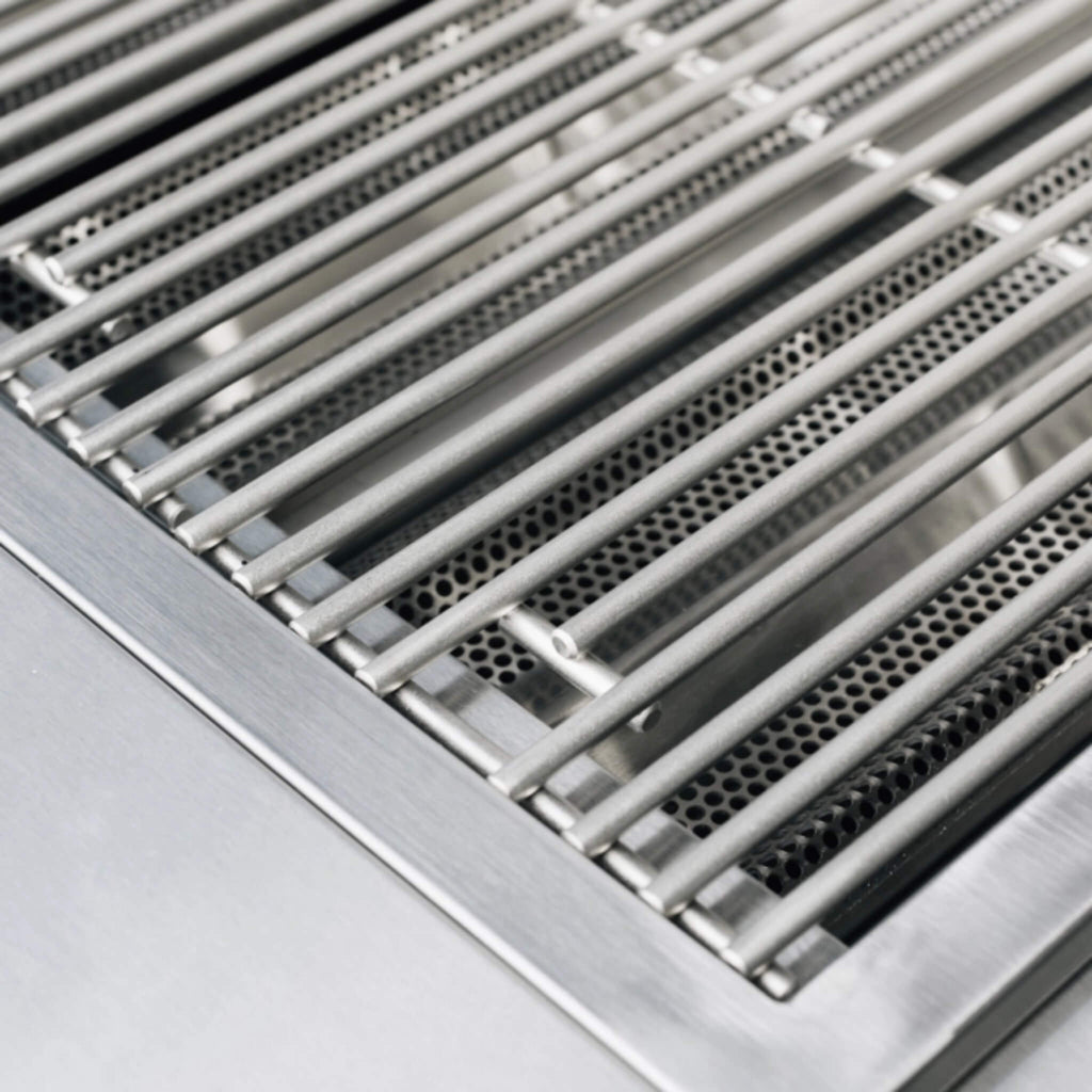 TrueFlame E Series Built-In Stainless Steel Gas Grill With 3 To 4 Burners (SAK13784) SAKSBY - Grill View