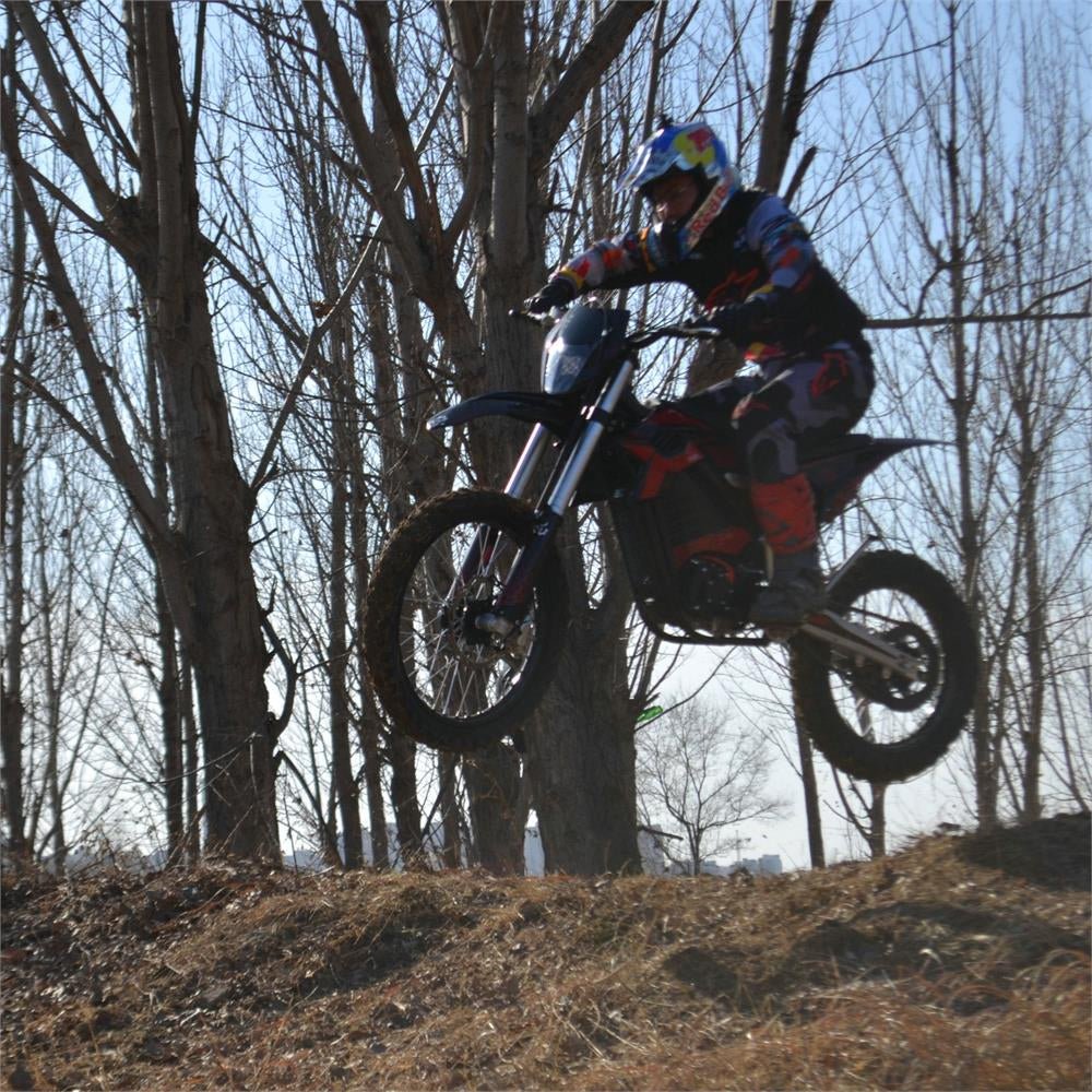 MOTOTEC VENOM High-Performance 72V/12000W Electric Dirt Bike, White (97314685) - SAKSBY.com - Dirt Bike - SAKSBY.com